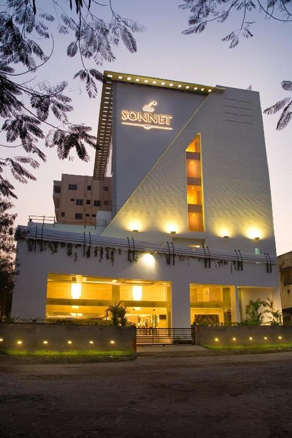 Kolkata Hotel Escorts Service